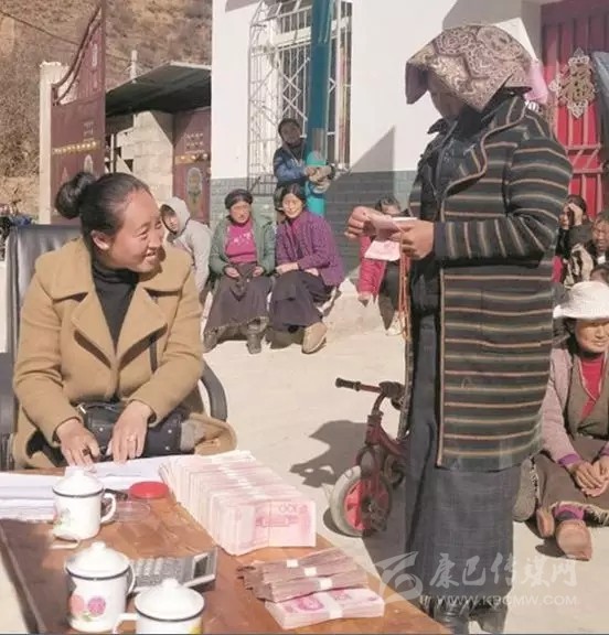 དཀར་མཛེས་ཁུལ་གྱི་རྫོང་སོ་སོས་ལོ་སར་ལ་གྲ་སྒྲིག་བྱེད་པའི་ཚུལ།