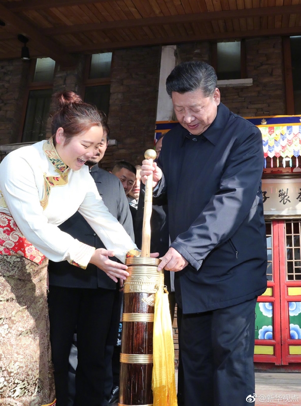 སྤྱི་ཁྱབ་ཧྲུའུ་ཅི་ཞི་ཅིན་ཕིང་གིས་ཝུན་ཁྲོན་རྫོང་དུ་རྟོག་ཞིབ་གནང་བ། 