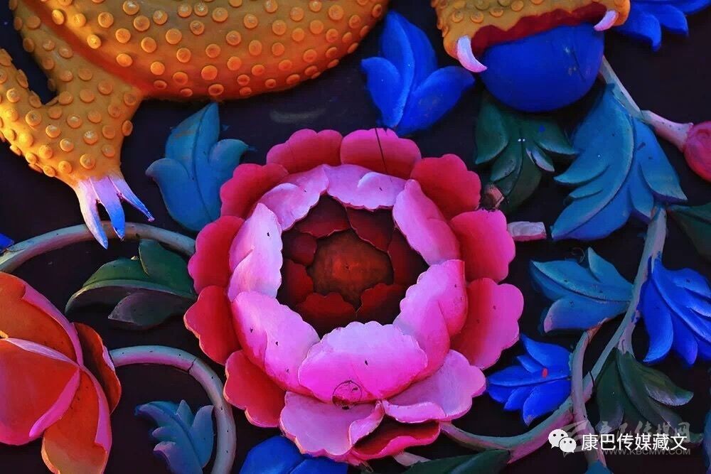 ཁམས་ལི་ཐང་བྱམས་ཆེན་ཆོས་འཁོར་གླིང་གི་བཅོ་ལྔ་མཆོད་པ།