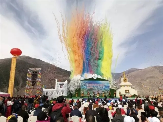 ཆུ་ཆེན་གྱི་ཆང་བ་ལིའི་མེ་ཏོག་གི་དུས་སྟོན།