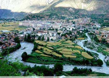 ཁྲེང་ཏུའུ་ཧྲོང་ལིའུ་ཡིས་དཀར་མཛེས་འབའ་ཐང་ལ་གནད་སྨིན་དབུལ་སྐྱོར་བྱས་པ། 