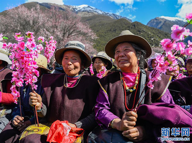 བོད་ལྗོངས་ཀོང་པོ་རྒྱ་མདའ་རྫོང་དུ་ཡུལ་སྐོར་དུས་ཚིགས་སྤེལ་བ།