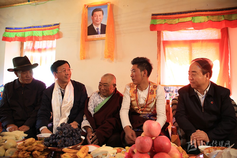 སེམས་ཐག་གཙང་བཅད་ཀྱིས་དབུལ་ཐར་འགག་སྒྲོལ་ཐུབ་པར་འགན་སྲུང་བྱ་དགོས།