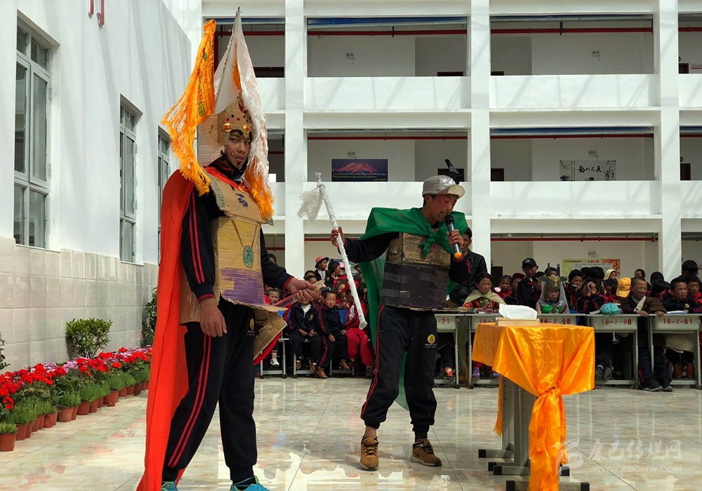 མི་ཉག་རྡོ་ར་དཀར་མོའི་སློབ་གྲྭས་བྱིས་པའི་གླིང་སྒྲུང་འགྲན་བསྡུར་གྱི་བྱ་འགུལ་སྤེལ།