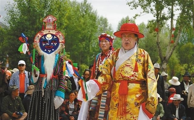 མངོན་མིན་རིག་གནས་ཤུལ་བཞག་ལས་གཞིས་རྩེ་རྣམ་གླིང་གི་ཤངས་པའི་ལྷ་མོ།