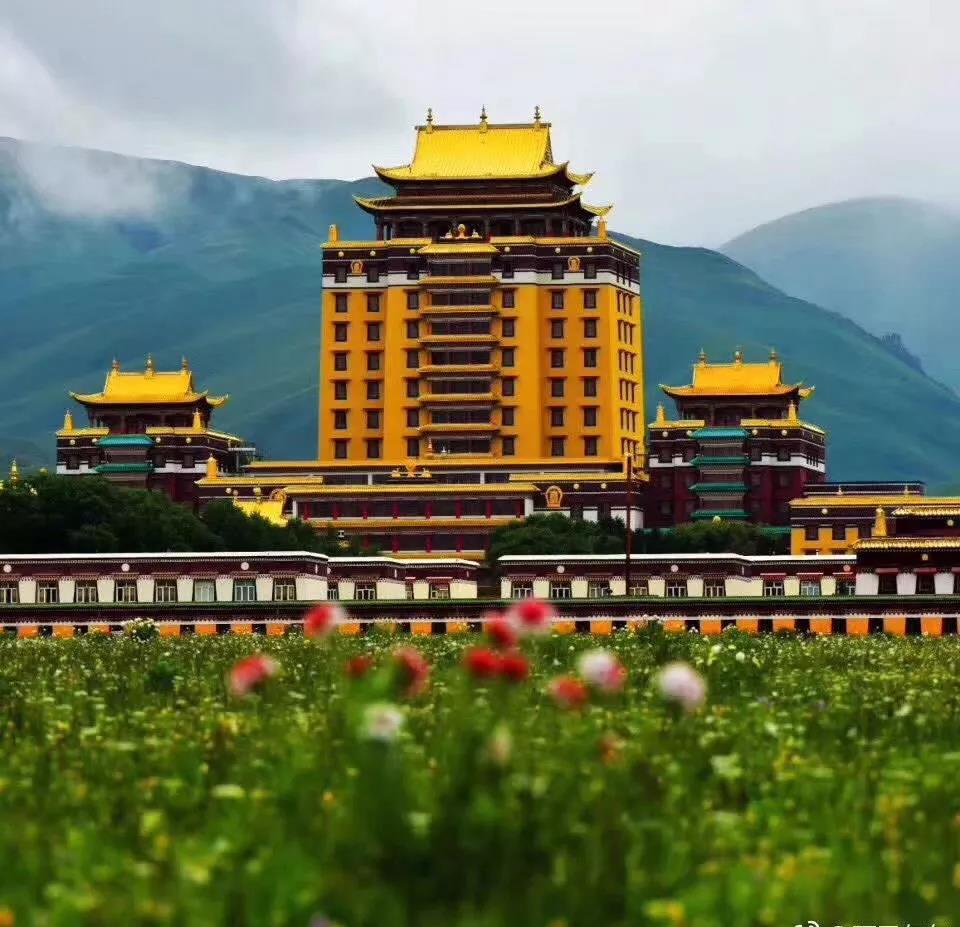 རྒྱལ་ཡོངས་ཀྱི་ཆེས་མཐོ་བའི་བྱམས་སྐུ། 