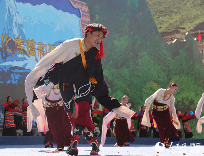 བོད་ལྗོངས་ཆབ་མདོའི་གཙང་གསུམ་ཇ་རྟའི་རིག་གནས་སྒྱུ་རྩལ་དུས་ཆེན་སྐབས་བཞི་པ་འགོ་ཚུགས་པ།