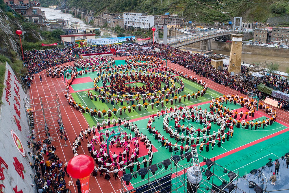 དཀར་མཛེས་ཁུལ་གྱི་རི་ཀླུང་ཡུལ་སྐོར་དུས་ཆེན་དང་སྐབས་གསུམ་པའི་ཉག་ཆུ་རྫོང་གི་བེ་ཤ་དུས་ཆེན་སྤེལ་འགོ་ཚུགས།
