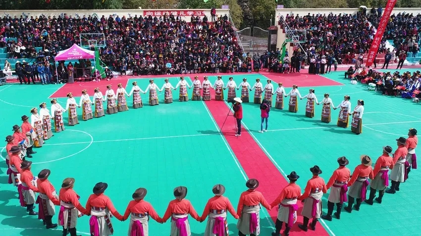 ཁྲོ་ཆུ་རྫོང་གིས་རང་སའི་སྐོར་བྲོ་འཁྲབ་སྟོན་འགྲན་ཚོགས་ཆེན་མོ་སྤེལ།