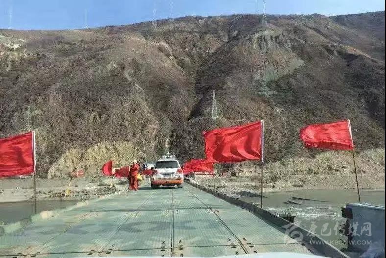 རྒྱལ་ལམ318ཀྱི་འབྲི་ཆུའི་ཟམ་ཆེན་དུ་རླངས་འཁོར་ཤར་གཏོང་ཐུབ་པ་བྱུང་།