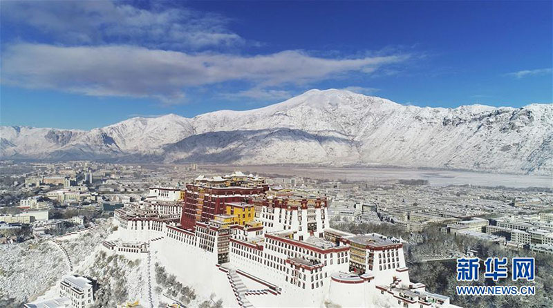 ལྷ་སར་ད་ལོའི་ཁ་བ་ཐོག་མ་བབས།