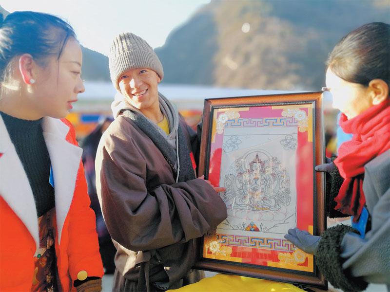 རྔ་བ་བོད་རིགས་ས་ཁུལ་གྱིས་ཐང་གར་བརྟེན་ནས་འབབ་འཕར་ལ་འདེགས་སྐྱོར་བྱས་པ། 