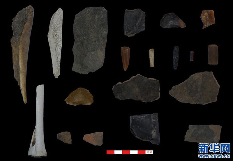 མངའ་རིས་ནས་ཡི་གེ་མ་བྱུང་གོང་གི་ལོ་རྒྱུས་ཀྱི་བྲག་ཕུག་རྗེས་ཤུལ་ཐོག་མ་རྙེད། 