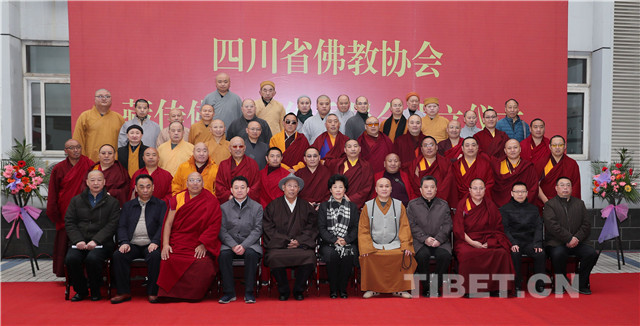 སི་ཁྲོན་ཞིང་ཆེན་ནང་བསྟན་མཐུན་ཚོགས་བོད་བརྒྱུད་ནང་བསྟན་ལས་དོན་ཨུ་ཡོན་ལྷན་ཁང་བཙུགས།