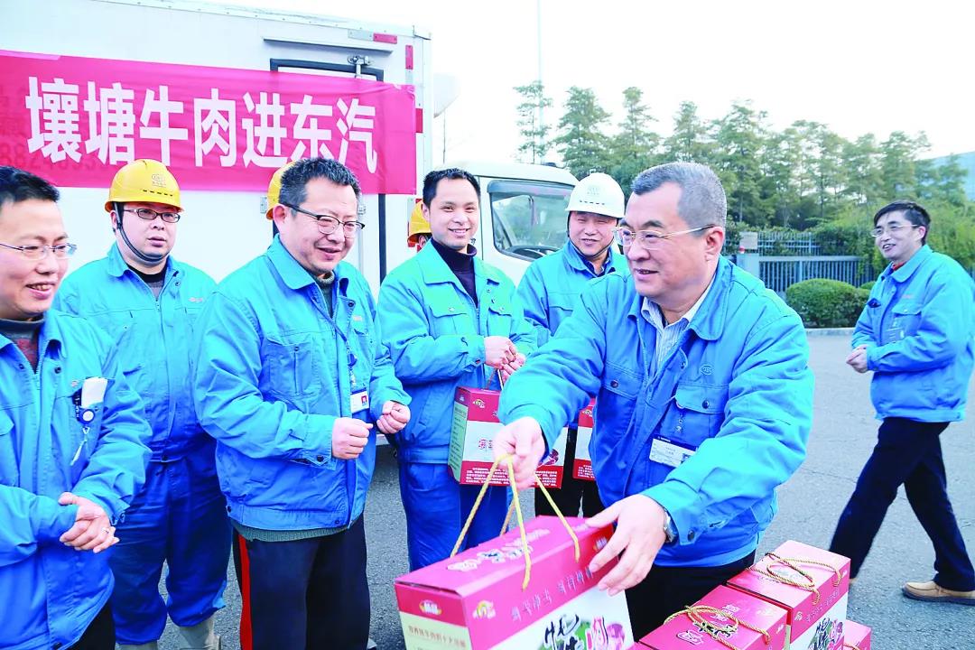 འཛམ་ཐང་རྫོང་གི་རོང་འབྲོག་མང་ཚོགས་ཀྱི་ཡོང་འབབ་ཇེ་བཟང་དུ་གྱུར།
