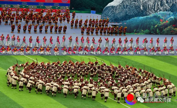 སེམས་ཀྱི་ཉི་ཟླ་གྲོང་ཁྱེར་གྱིས་བྱེད་ཐབས་གསུམ་གྱིས་མི་རིགས་མཐུན་སྒྲིལ་ལ་སྐུལ་སྤེལ་བཏང་བ།