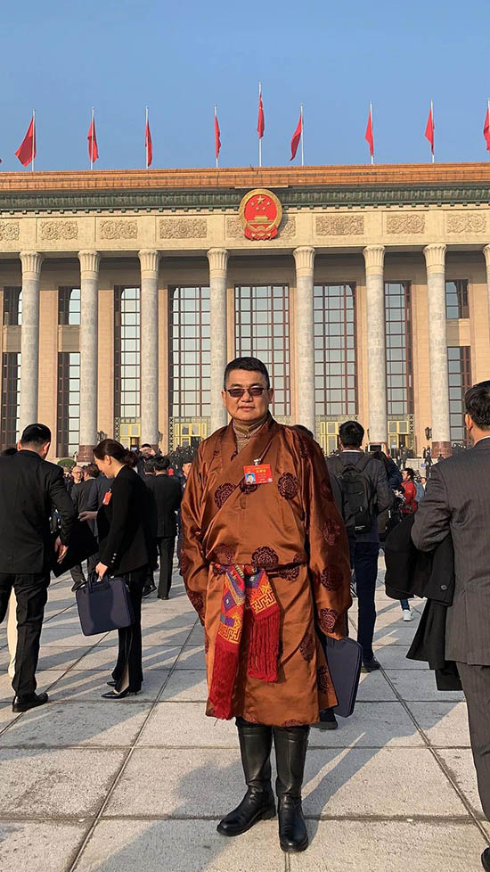 སྡེ་དགེ་དཔར་ཁང་འཛམ་གླིང་རིག་གནས་ཤུལ་བཞག་མིང་གཞུང་ནང་ཚུད་པར་བྱ་རྒྱུའི་གྲོས་གཞི་བཏོན་པ། 