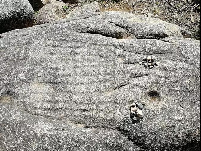  དཀར་མཛེས་ཁུལ་དུ་ཐེངས་དང་པོར་ཐང་བོད་སྐབས་ཀྱི་བོད་ལུགས་རྡོ་བརྐོས་མིག་མངས་ཤིག་གསར་རྙེད་བྱུང་།