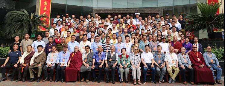  སི་ཁྲོན་ཞིང་ཆེན་བོད་རིག་པའི་ཞིབ་འཇུག་ལྷན་ཚོགས་ཀྱི་ལས་འཛིན་དང་རིག་གཞུང་བགྲོ་གླེང་ཚོགས་འདུ་ཐེངས་བཅུ་པ་ཁྲེན་ཏུའུ་རུ་འཚོགས།