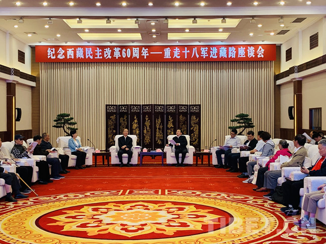 དམག་སྡེ་བཅོ་བརྒྱད་པའི་བོད་སྐྱོད་ལམ་བུར་སླར་ཡང་བསྐྱོད་དེ་སི་ཁྲོན་གྱི་གསར་བརྗེའི་རིག་གནས་དར་སྤེལ་བཏང་བ་རེད།