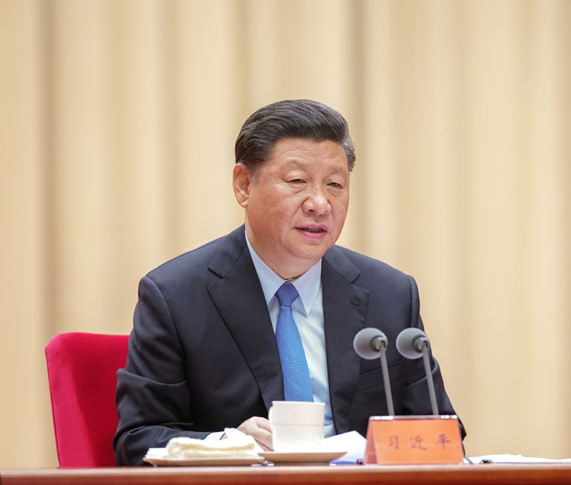 ཐོག་མའི་སེམས་འདུན་མི་བརྗེད་པར་འགན་འཁྲི་ཡིད་ལ་དམ་པོར་བཅངས་པ་བརྗོད་དོན་གཙོ་བོ་ཡིན་པའི་སློབ་གསོ་བྱ་བའི་གྲོས་ཚོགས་པེ་ཅིན་ནས་ཚོགས་པ་དང་ཞི་ཅིན་ཕིང་གིས་གསུང་བཤད་གནང་།