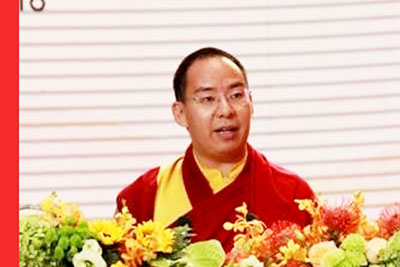 པཎ་ཆེན་རིན་པོ་ཆེས་བོད་ལ་དམངས་གཙོའི་བཅོས་སྒྱུར་བྱས་ནས་ལོ་60སོང་རིང་ཆོས་དད་རང་མོས་སྲིད་ཇུས་ཕྱོགས་ཡོངས་ནས་དོན་འཁྱོལ་བྱུང་ཡོད་ཅེས་གསུངས་པ།