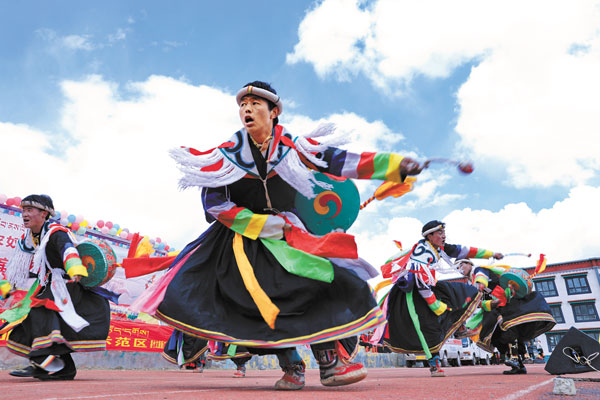 རིག་གནས་ཀྱིས་བླ་སྲོག་འཛིན་པ་དང་ཡིད་ཆེས་ཀྱིས་ཕུགས་འདུན་སྙེག