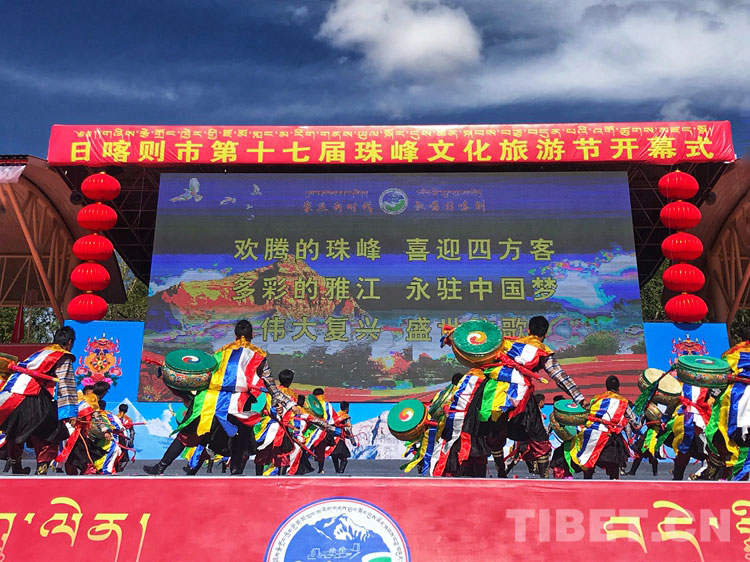 གཞིས་རྩེ་གྲོང་ཁྱེར་གྱི་ཇོ་མོ་གླང་མའི་རིག་གནས་ཡུལ་སྐོར་དུས་ཆེན་སྐབས་བཅུ་བདུན་པ་གཟབ་རྒྱས་ངང་འགོ་ཚུགས་པ།