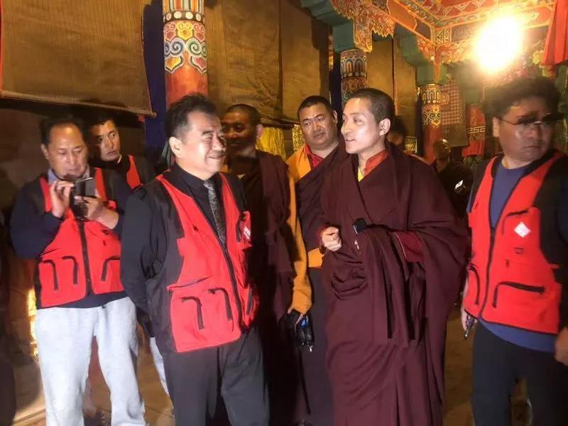 ཚོ་ཆུང་གཉིས་ཀྱིས་ཕ་མཁར་སེང་ཕྲུག་སྟག་རྩེ་སོགས་སུ་རྟོག་ཞིབ་བྱས།