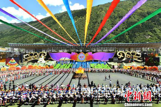 སི་ཁྲོན་འབར་ཁམས་ཀྱི་རྒྱ་རོང་སྐོར་བྲོའི་རིག་གནས་ཡུལ་སྐོར་དུས་ཆེན་སྐབས་བརྒྱད་པ་འགོ་ཚུགས་པ།