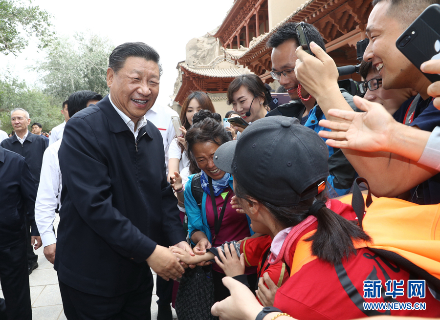 ཞི་ཅིན་ཕིང་གིས་ཀན་སུའུ་ཞིང་ཆེན་ལ་རྟོག་ཞིབ་གནང་བ།