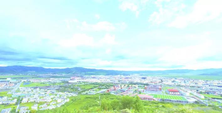 ཧུང་ཡོན་རྫོང་གི་འཕོ་འགྱུར་དང་ལོ་ངོ་བདུན་བཅུ།