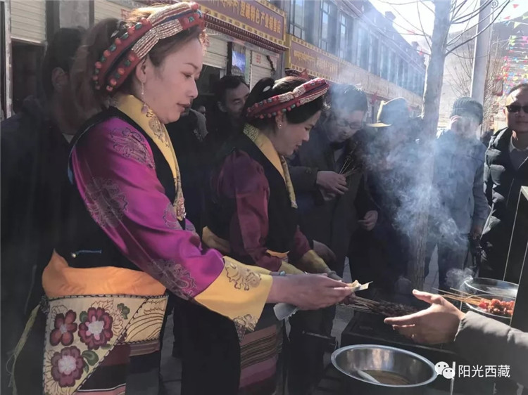 འདི་ན་ཁྱེད་ཀྱི་མཐོང་མ་མྱོང་པའི་བོད་ཀྱི་ཐོན་རྫས་སྣ་ཚོགས་འདུག