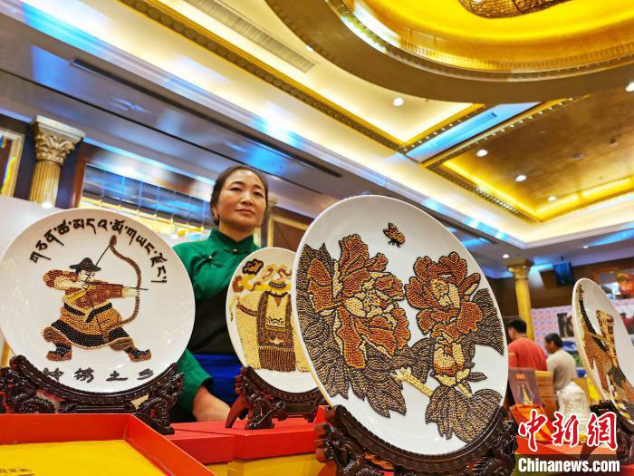 མཚོ་སྔོན་གྱི་“མཐོ་སྒང་གི་མཆོག་ནོར”ཧྲེན་ཀྲེང་དུ་སྟོན་པ།
