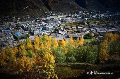 ཟུང་ཆུས་དམངས་འཚོའི་དཀའ་གནད་བསལ་ཏེ་ཕྱུག་འགྱུར་ལམ་བཟང་བསྟན།