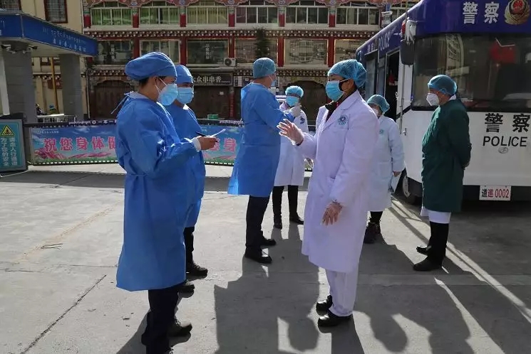 ཞིང་ཆེན་དང་ཁུལ་གྱི་སྨན་བཅོས་ཆེད་མཁས་པའི་ཚོ་ཆུང་རྟའུ་རུ་སླེབས།