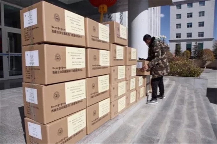 གཏམ་བཟང་། བོད་སྨན་འདི3ལ་རིམས་འགོག་སྨན་སྦྱོར་ཨང་རྟགས་ཐོབ་འདུག