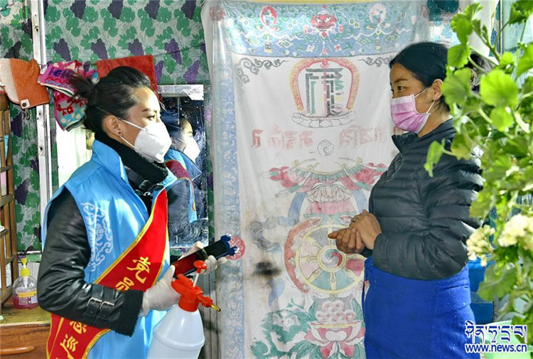 ལྷ་སར་གྲོང་མི་ལོགས་སུ་འཇོག་པའི་ལྟ་ཞིབ་ས་ཚིགས་ཀྱི“ཏང་ཡོན་གྱི་འབྲེལ་གཏུག་དང་ལས་ཚབ་སྒྲུབ་པའི”ལས་ལ་བྲེལ་བ།