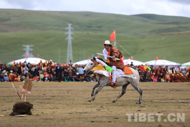སི་ཁྲོན་ལི་ཐང་རྫོང་གིས་ལས་གཞི་ཆེན་པོ་བཞི་ལག་བསྟར་བྱས་ནས་ས་ཁོངས་ཧྲིལ་པོའི་ཡུལ་སྐོར་ལ་སྐུལ་འདེད་བཏང་།