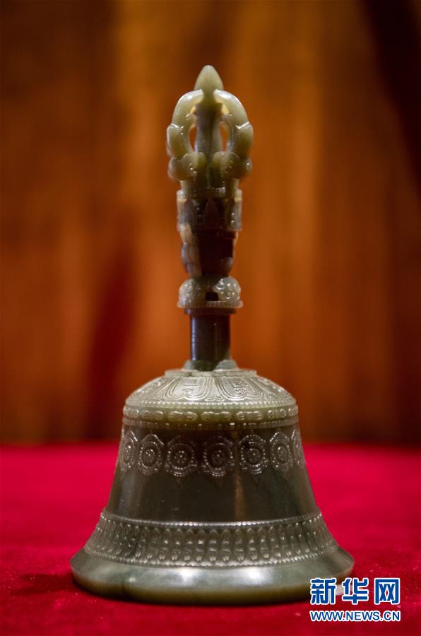 ཕོ་བྲང་པོ་ཏ་ལའི“སྤྲིན་ཚོགས་འགྲེམས་སྟོན”ལས་“ཁྱིམ་སྡོད་”དྲ་གྲོགས་ཚོས་གངས་ལྗོངས་ཀྱི་ལོ་ངོ་སྟོང་གི་དབྱིག་ནོར་མྱོང་རོལ་ཐུབ་པ།