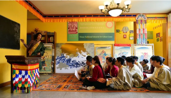 རྒྱལ་ཁབ་རིམ་པའི་གསར་འགྱུར་ཐོག་ལྷ་བཟོ་ལེགས་སྨོན་སྐོར་བཀོད་འདུག