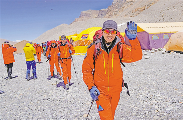 ཇོ་མོ་གླང་མའི་མཐོ་ཚད་འཇལ་བའི་དུས་མཚམས་སུ་སླེབས་པ།