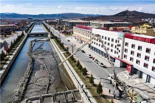 ཧུང་ཡོན་རྫོང་གིས་རྣམ་གྲངས་འཛུགས་སྐྲུན་ལ་སྐུལ་འདེད་བཏང་།