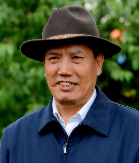 བློ་བཟང་རྒྱལ་མཚན་གྱིས་《བོད་རང་སྐྱོང་ལྗོངས་ཀྱི་མི་རིགས་མཐུན་སྒྲིལ་ཡར་ཐོན་དཔེ་བཟང་ཁུལ་འཛུགས་གཏོད་བྱེད་རྒྱུའི་སྲོལ་ཡིག》ལག་བསྟར་བྱས་ནས། དུས་རབས་གསར་པར་མི་རིགས་ཁག་ཐུན་མོང་ཐོག་མཐུན་སྒྲིལ་འབད་འཐབ་བྱེད་པའི་བརྗོད་དོན་གཙོ་བོ་མཆོག་ཏུ་འཛིན་དགོས་ཞེས་བརྗོད།