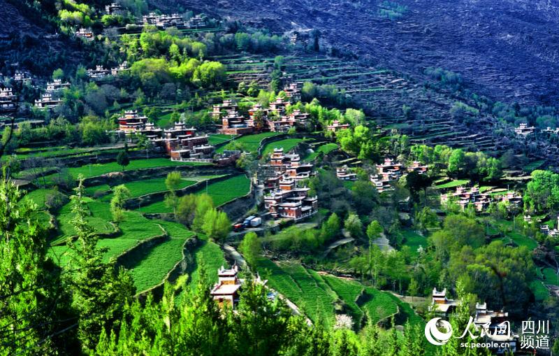 དཀར་མཛེས་ཁུལ་མིང་ཐོ་འདིར་ཚུད་འདུག 