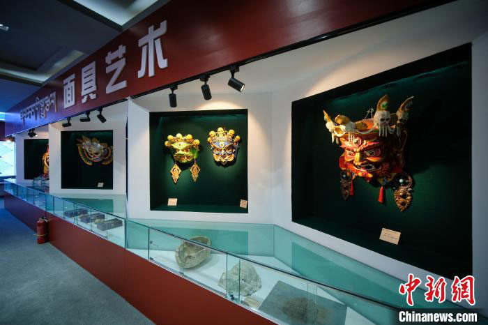བོད་ལྗོངས་ཀྱི་རིག་གནས་ཤུལ་བཞག་ཆེད་དོན་པར་རིས་འགྲེམས་སྟོན་གཉེར་བ།