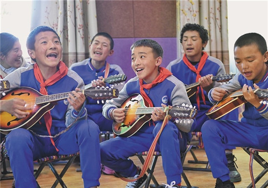 ས་མཐོ་ནས་གྲགས་པའི་གཏམ་བཟང་།