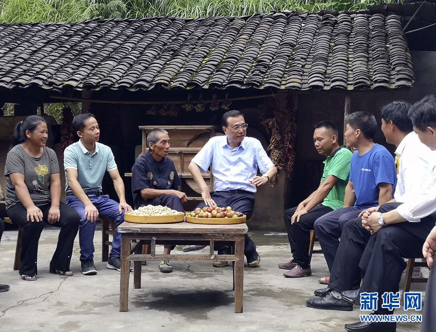ལི་ཁེ་ཆང་གིས་ཀོས་ཀྲིག་ཞིང་ཆེན་གྱི་ཐུང་རིན་དང་ཀོས་ཡང་གྲོང་ཁྱེར་གཉིས་ཀྱི་བྱ་བར་རྟོག་ཞིབ་མཛད།