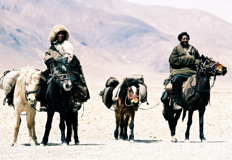 བྱང་ཐང་གི་གཏམ་རྒྱུད། བཀྲ་ཤིས་པའི“མཁའ་ལམ”རེ་རེས་བདེ་སྐྱིད་དང་ཁམས་བདེ་བསྐྱལ་བྱུང་།