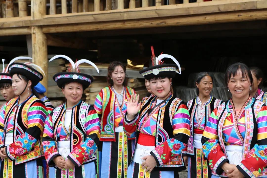 བོད་དམག་ས་ཆའི་གནའ་བོའི་གར་འཆམ།